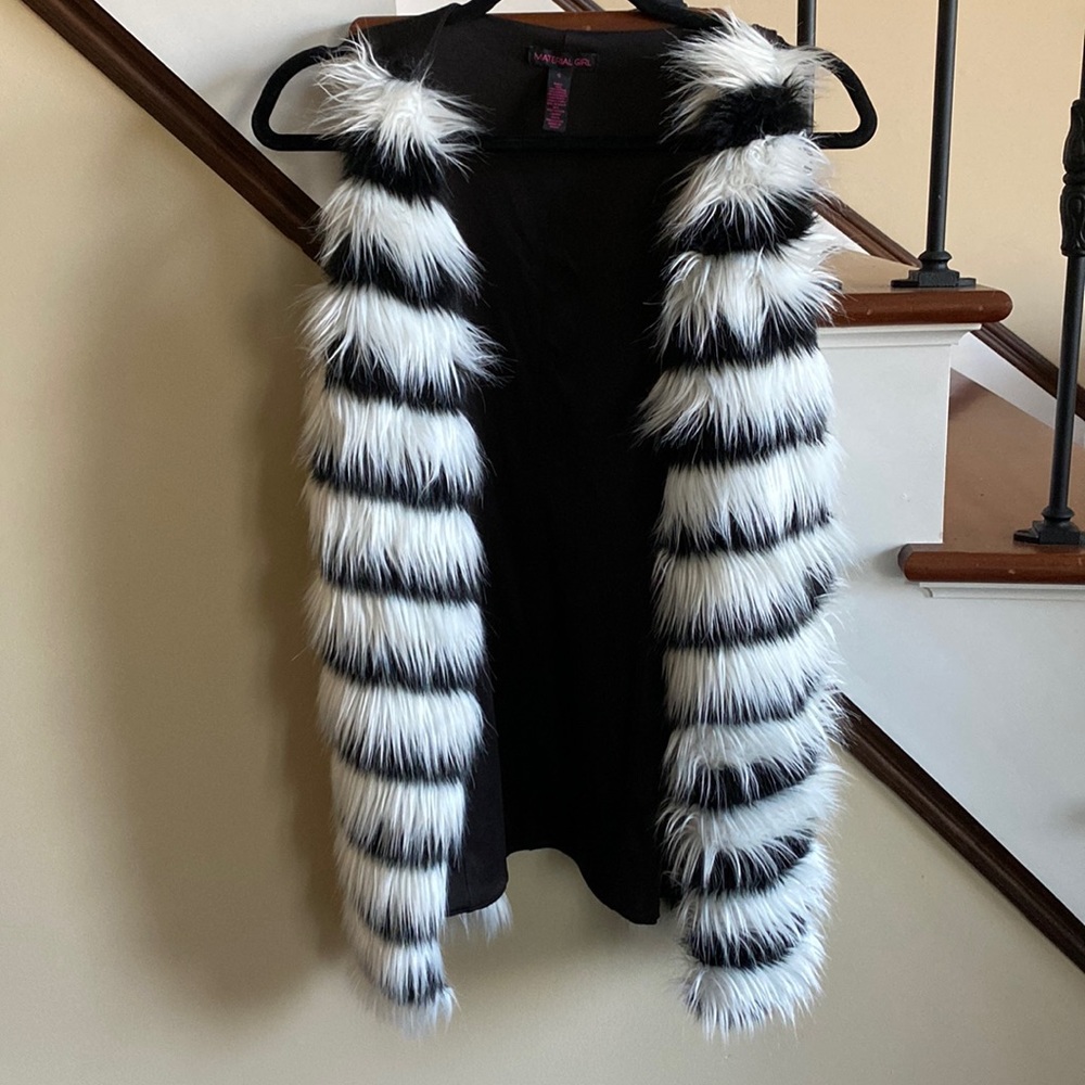 Material Girl 🔥 Black & White Stripe Faux Fur Long Vest Sz S